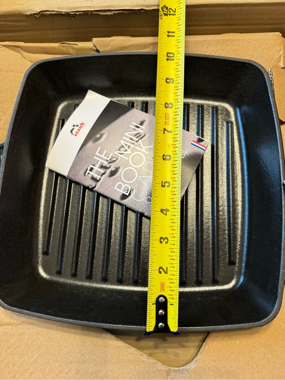 Staub Enameled Cast Iron Grill Pan - Picture 5 of 12